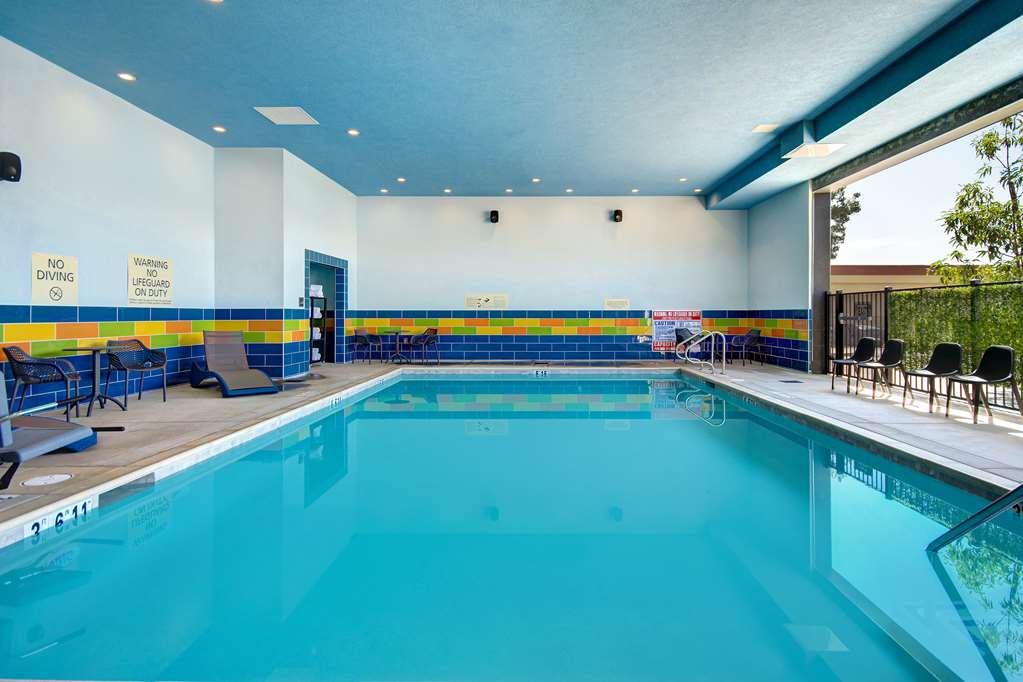 Hampton Inn & Suites Ontario Rancho Cucamonga Fasilitas foto
