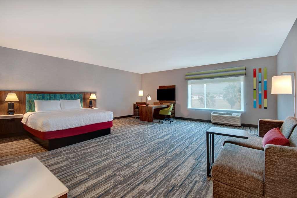 Hampton Inn & Suites Ontario Rancho Cucamonga Ruang foto