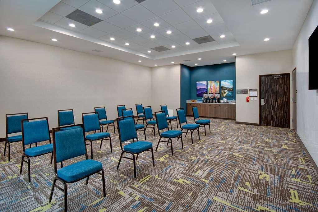 Hampton Inn & Suites Ontario Rancho Cucamonga Fasilitas foto